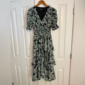 En Saison Green and Blue Floral Tiered Midi Dress size Small